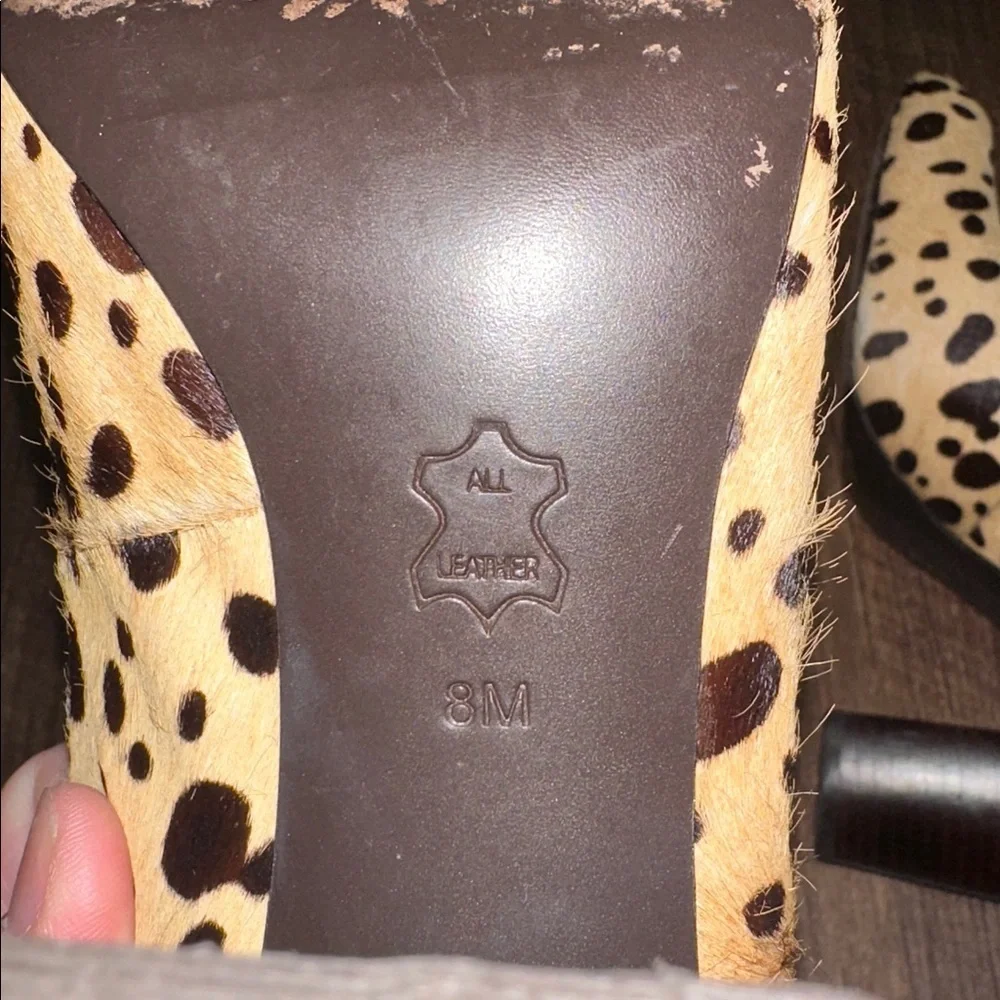 TORY‎ BURCH Rae Cheetah Leopard 8 M Bovine Calf Hair Fur Wood Block Heels Pumps